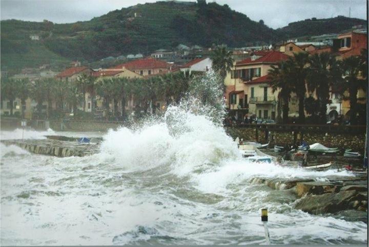 Frantoio Apartman Riva Ligure Kültér fotó