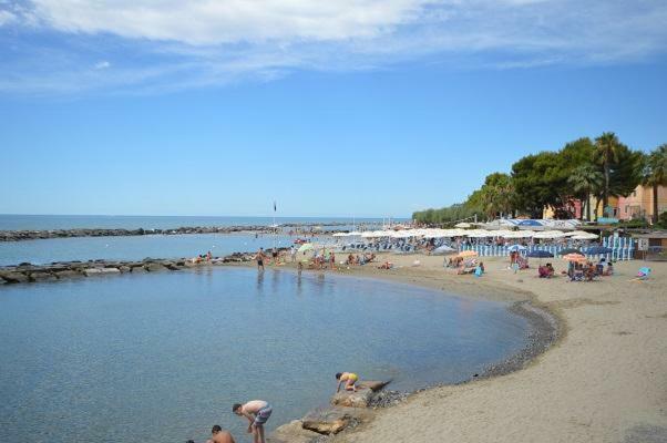 Frantoio Apartman Riva Ligure Kültér fotó